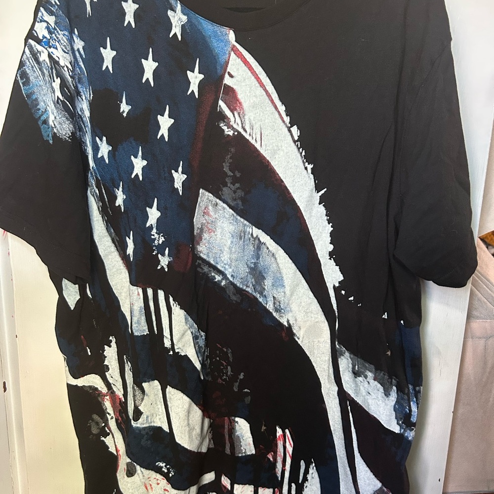 Akoo Black T-Shirt with Flag Graphic